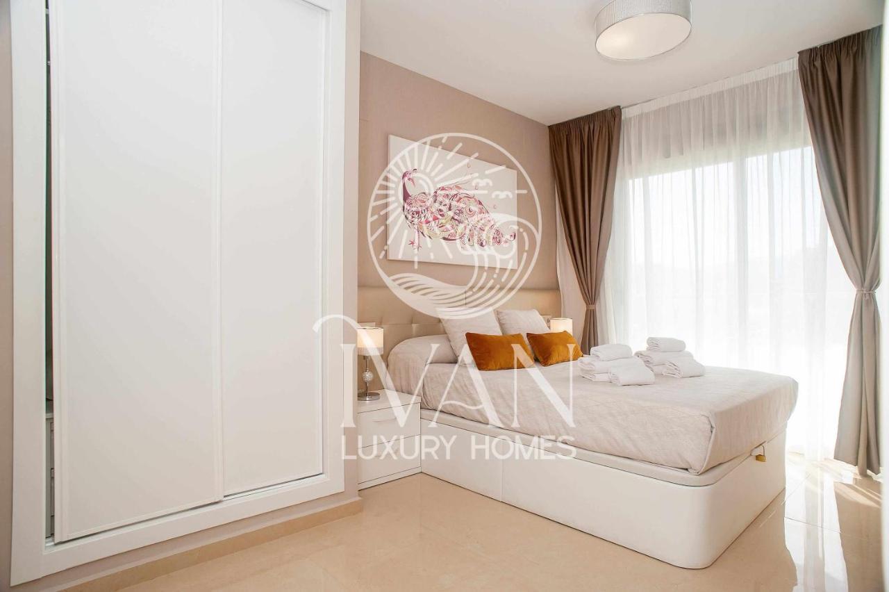 Casa Santiago Ivan Luxury Homes 9ªplta Posterior 1ªlinea 奥罗佩萨德尔马 外观 照片
